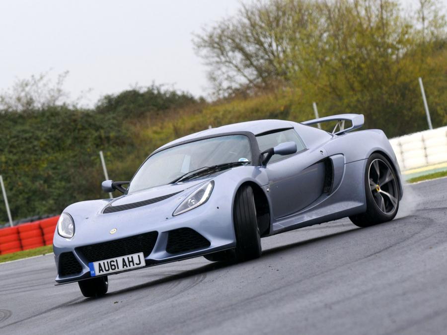  Lotus Exige S 2011 года  (UK) (фото 7 из 11)